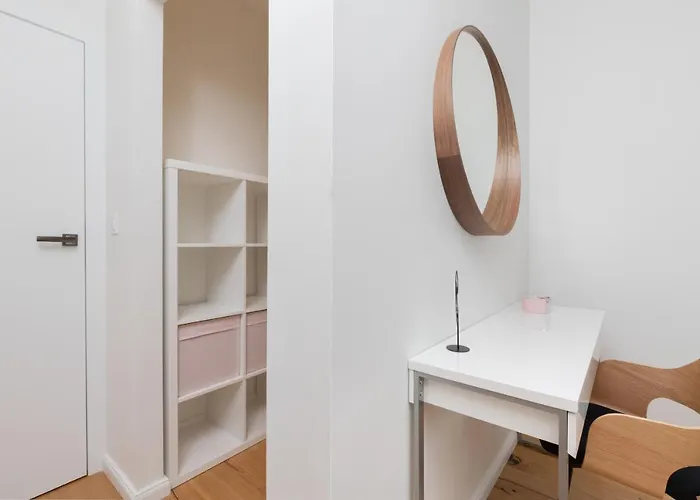 Vespa Nearby By Renters Apartment Gdynia